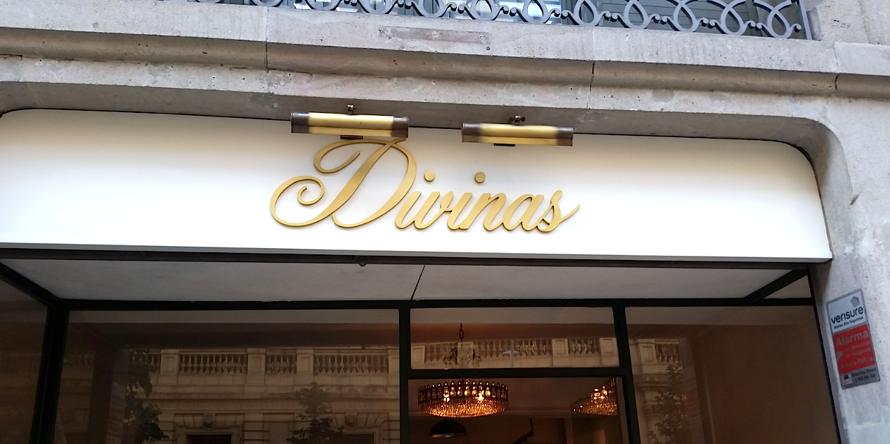 Divinas